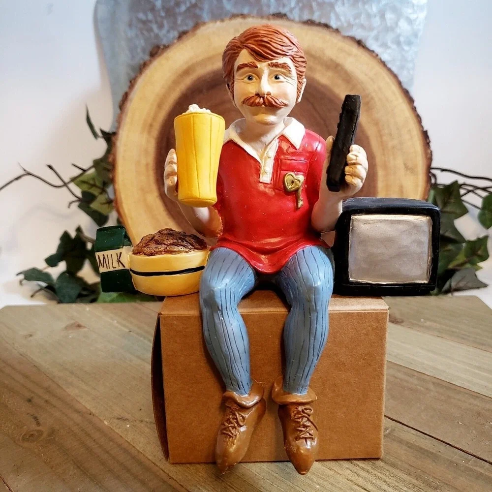 The Keeper Of The Remote Mantle Desk or Shelf Figurine‎ Shenandoah NIB
